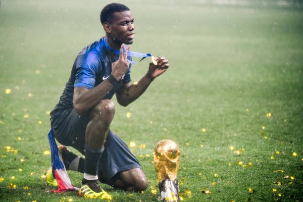 曼联正在积 曼联正在积